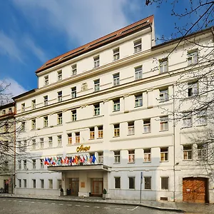 Ametyst 4*, Praga Republica Cehă
